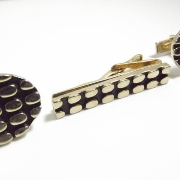 Colonial Cuff Links and Tie Bar Clip Set - Picture 2 of 4